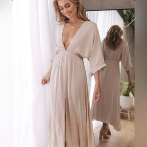 Petal & Pup Bayview Dress beige, size medium.